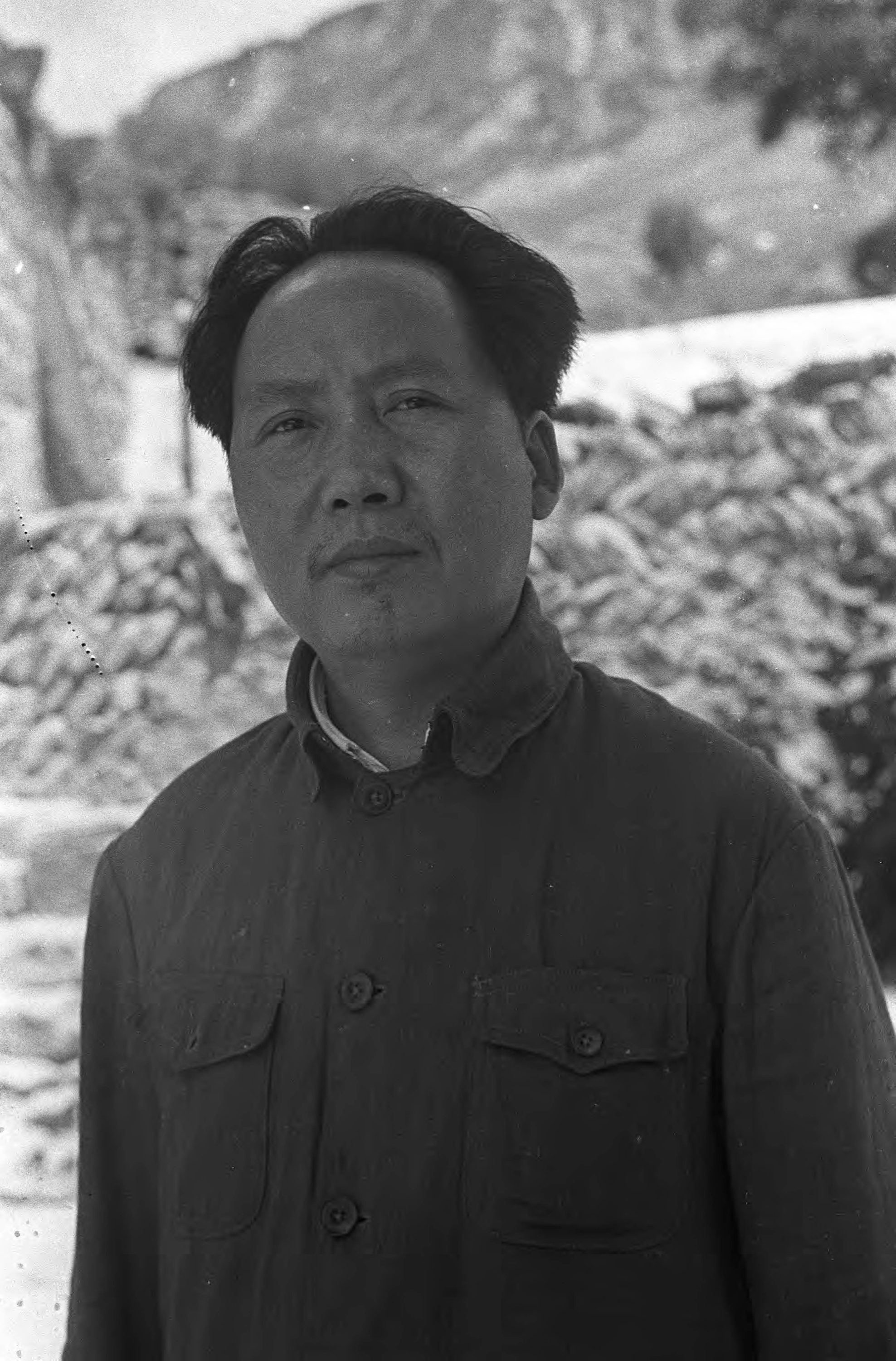 【JPG清晰版】._延安，毛泽东，共产党主席