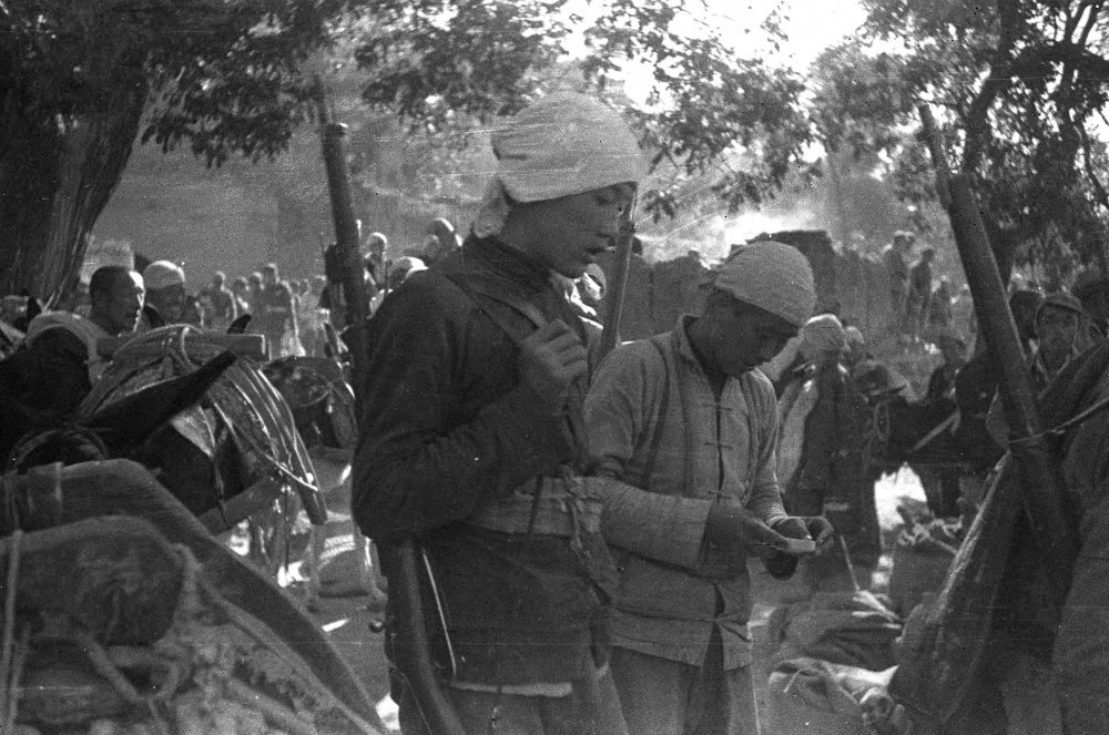 【JPG清晰版】._延安，武装人民民兵成员