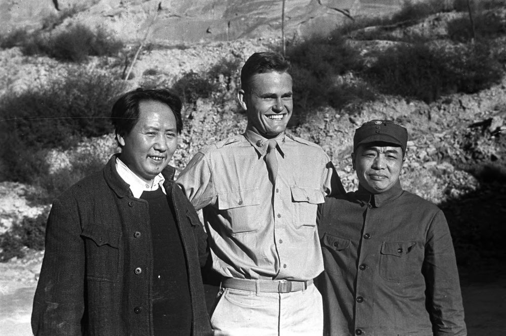 【JPG清晰版】._延安，毛泽东，彭德怀和美国军官