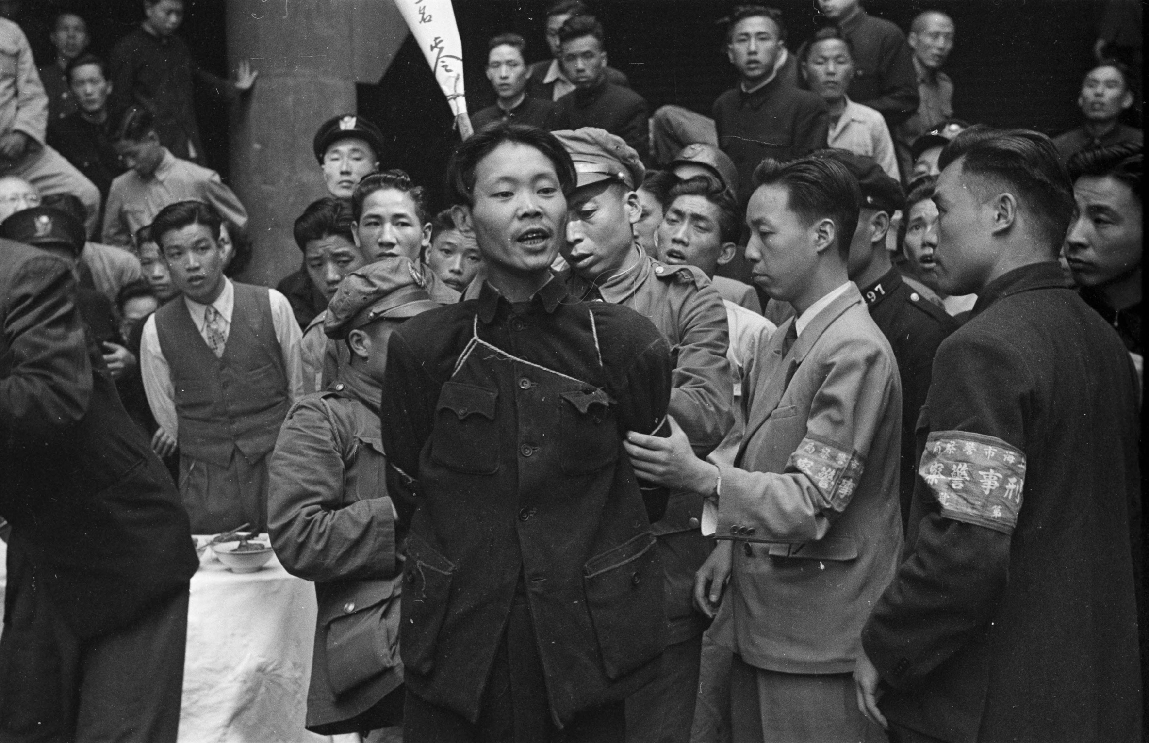 【JPG清晰版】._死刑犯在上海准备被处决