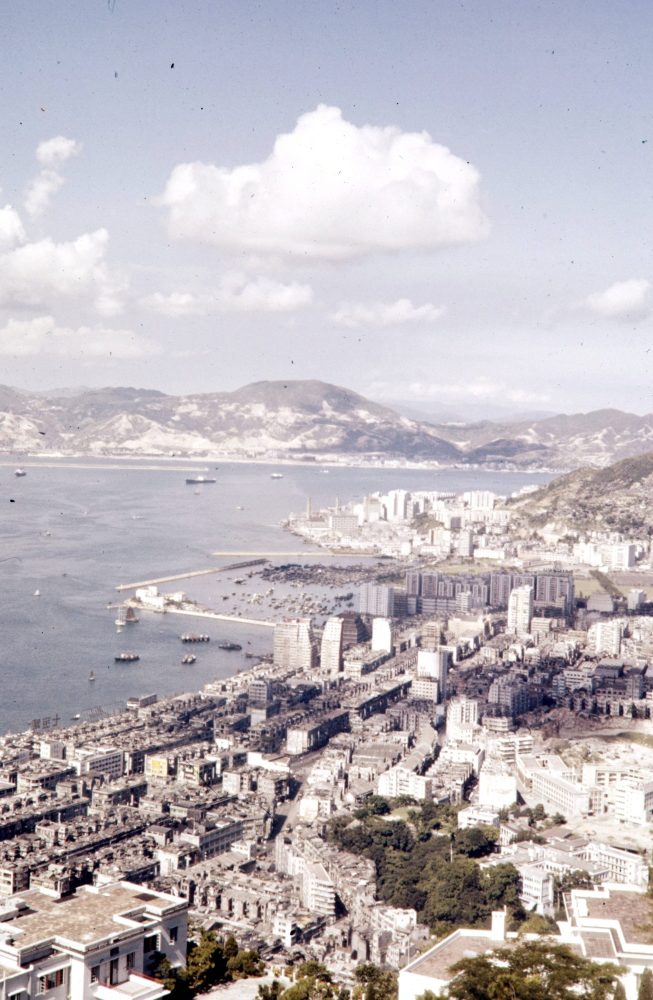 【JPG清晰版】._香港，城市和海港景观