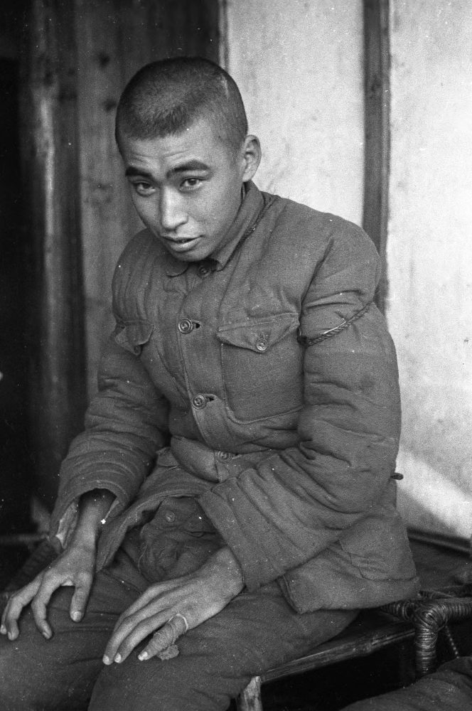 【JPG清晰版】._常德，常德战役后被俘虏的日本士兵的肖像