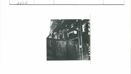 179号工业建筑工人合影.jpg