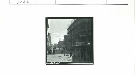 20世纪城市街道繁华景象.jpg