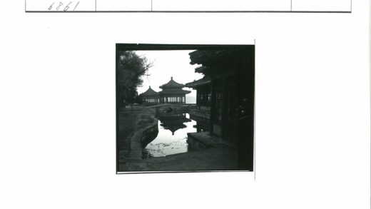 中式园林凉亭小桥流水景.jpg