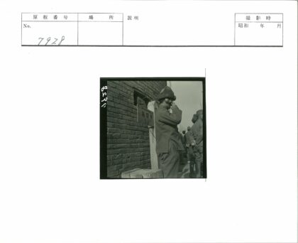 亚洲街头军用电话亭.jpg