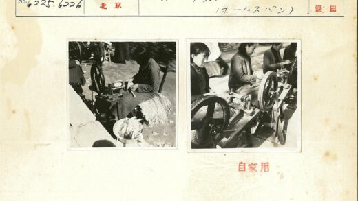 传统妇女纺线劳作场景.jpg