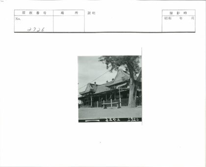 传统建筑修缮中黑白照.jpg
