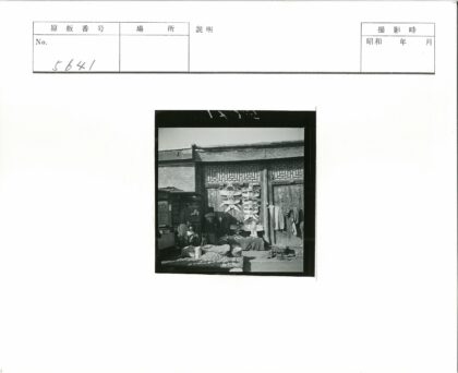 传统面具市场街景.jpg