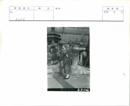 传统香火祭祀场景.jpg
