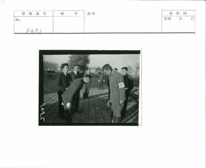 军官与官员室外鞠躬礼仪.jpg