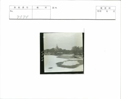 冬日雪景钟楼远眺.jpg