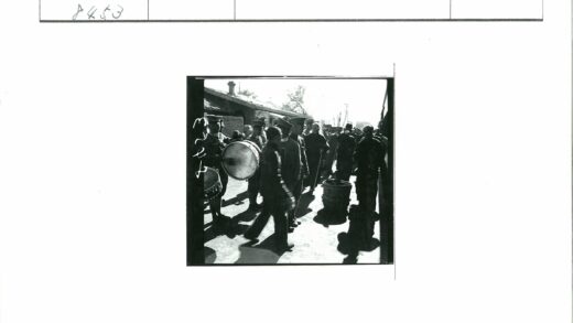 士兵乐队户外集会.jpg