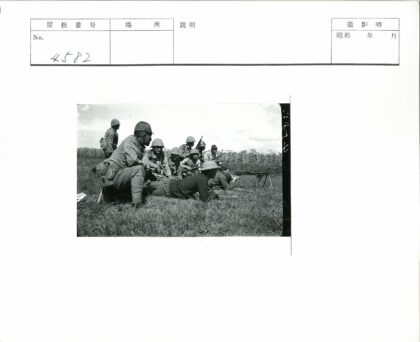 士兵户外步枪训练实拍.jpg