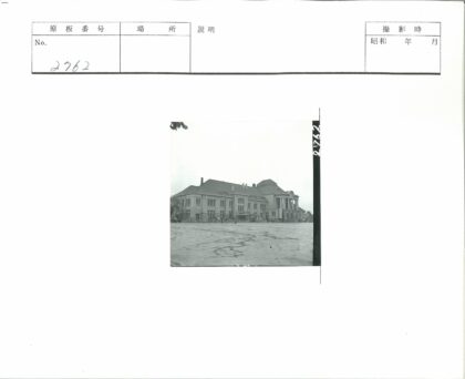 大型建筑人行道历史影像.jpg