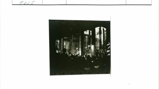 室内聚会书法鼓柱场景.jpg