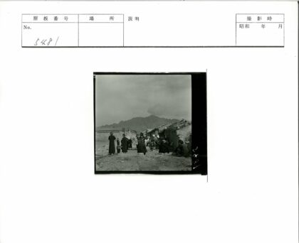 山景建筑群户外合影.jpg