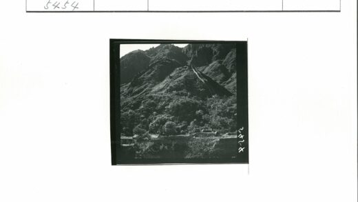 山间密林长城风光.jpg