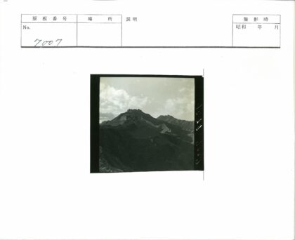 崎岖山脊石构遗迹.jpg