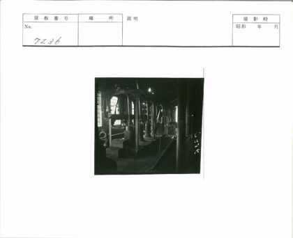 工业设施内部金属机械管道景观.jpg