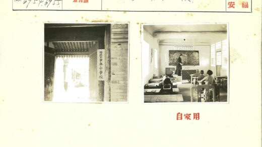 教室黑板与学生自然光学习场景.jpg