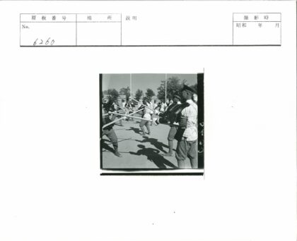 武术训练防护装备户外演练.jpg