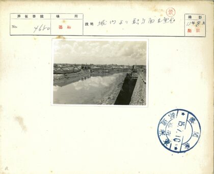 河畔古墙倒影云空.jpg