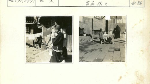 老人抱婴儿与挂桶布景.jpg