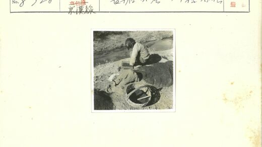 运河工人筛沙工作场景.jpg