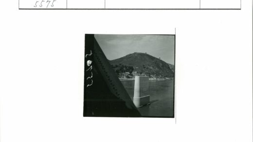 钢结构与混凝土柱水景山居.jpg