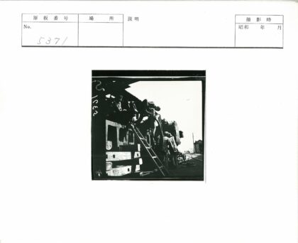 铁路机车维修工作现场.jpg