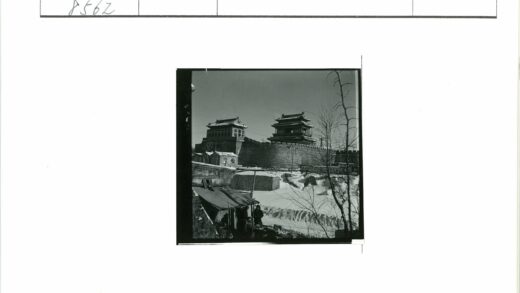 雪中古堡防御建筑群聚.jpg