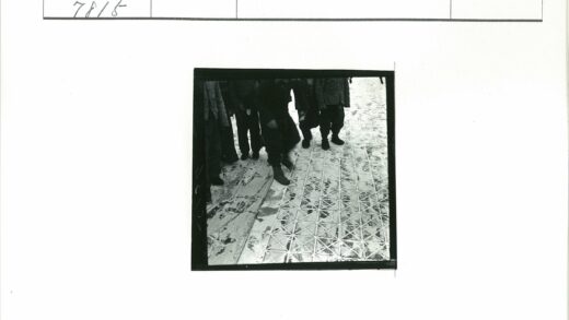 雪地人群合影.jpg