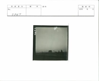马车与宝塔剪影.jpg