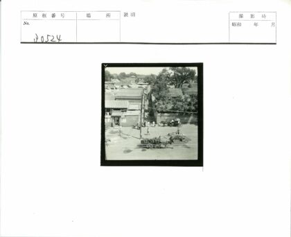 19世纪街道行人马车景观.jpg