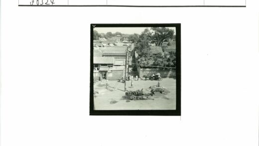 19世纪街道行人马车景观.jpg