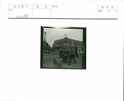 19世纪街道马车运输场景.jpg