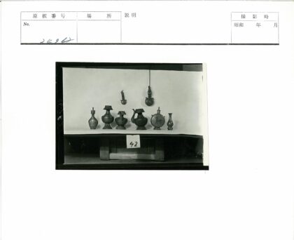 42号金属容器与悬挂物品展示.jpg