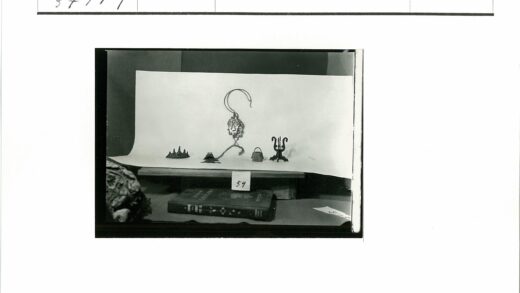 59号文物陈列展示.jpg