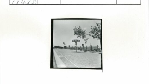 Hamulti火车站站台田野景观.jpg