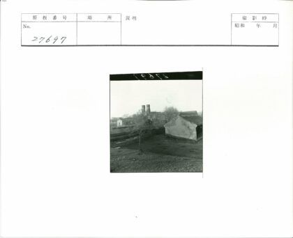 乡村古建与烟囱风光.jpg