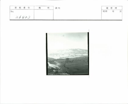 乡村田野农舍远山风光.jpg