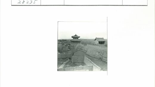 亚洲传统建筑双顶景观.jpg