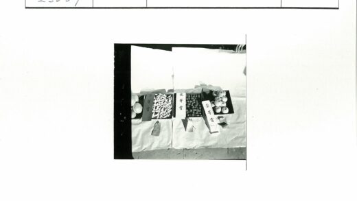 传统农产品市集手写标签展示.jpg
