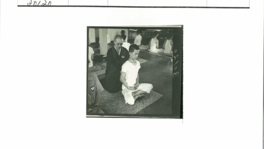 传统冥想引导教学现场.jpg
