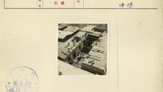 传统土坯院落的日常生活.jpg