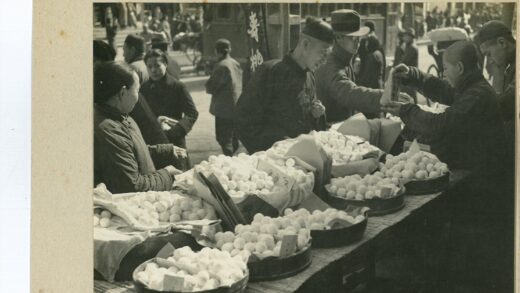 传统市场买卖食品场景.jpg