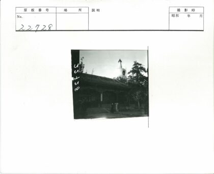 传统建筑与宝塔景观.jpg