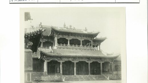 传统建筑多层华丽屋顶结构.jpg