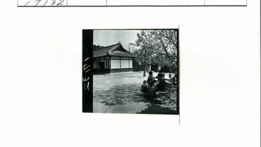 传统建筑庭院闲适时光.jpg